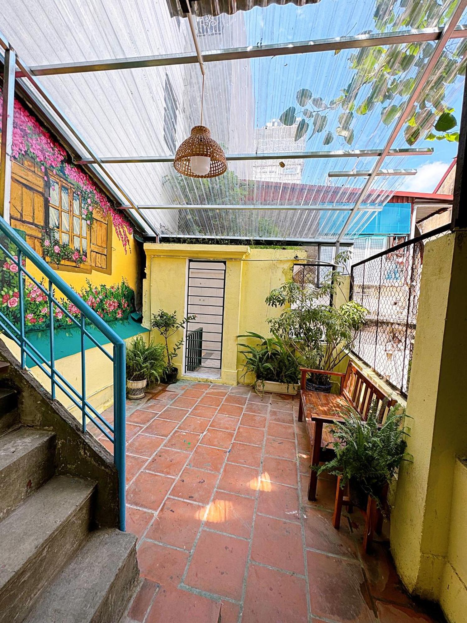 Homestay And Eggcoffee Central Hanoi Old Quarter Exterior foto