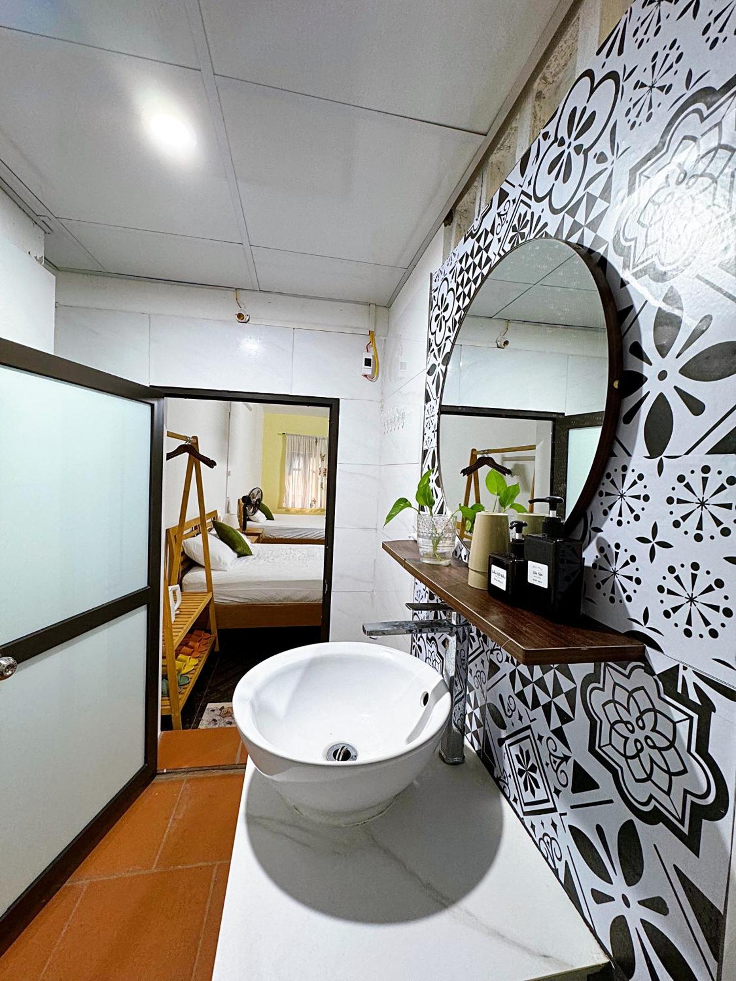 Homestay And Eggcoffee Central Hanoi Old Quarter Exterior foto